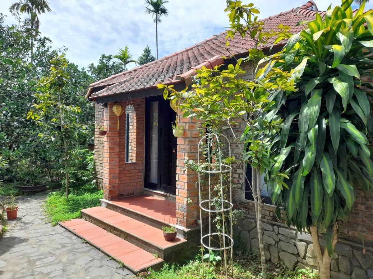 Tam Tinh Vien Homestay Хуе Екстериор снимка