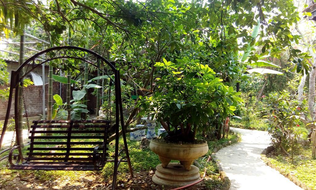 Tam Tinh Vien Homestay Хуе Екстериор снимка