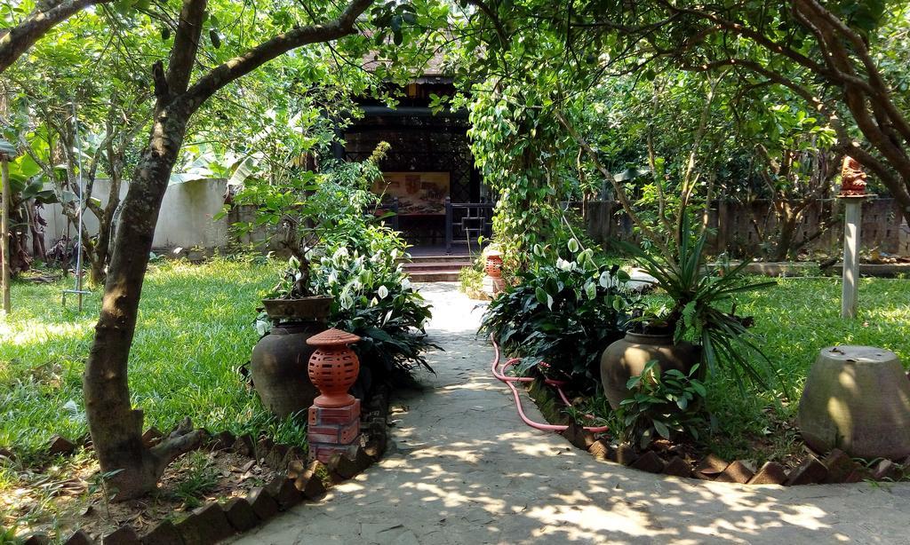 Tam Tinh Vien Homestay Хуе Екстериор снимка