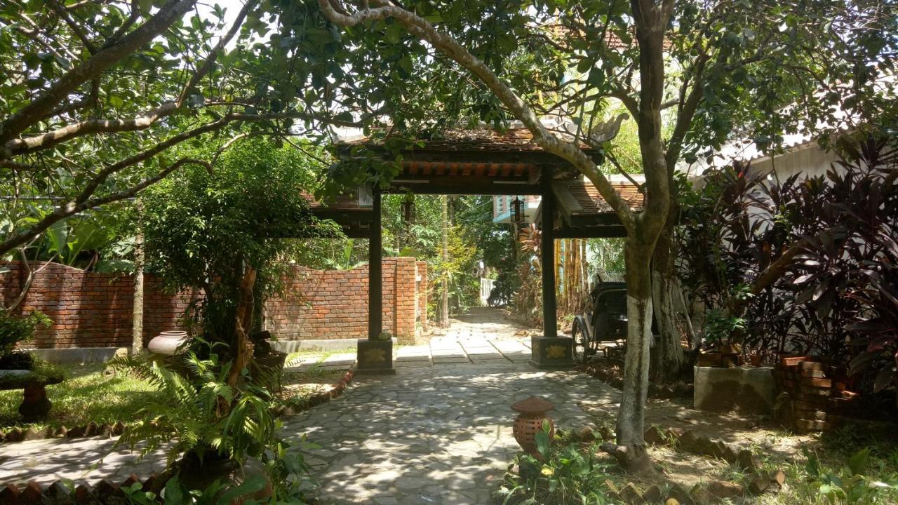 Tam Tinh Vien Homestay Хуе Екстериор снимка
